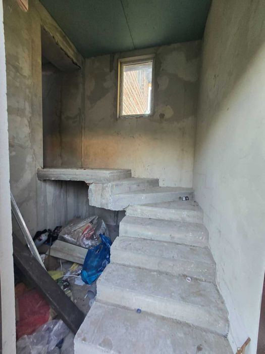 Продаж 3 поверхового Будинку з ремонтом 1й поверх Рясне Руське Львів