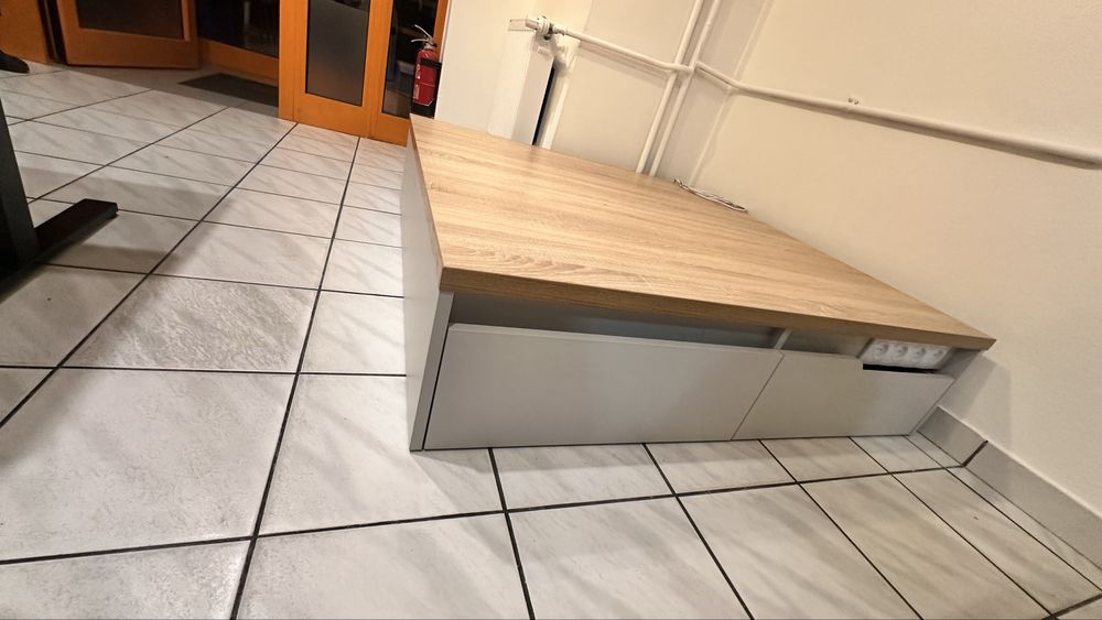 Podest dludosc -130*szerokosc-130*wysokosc-32