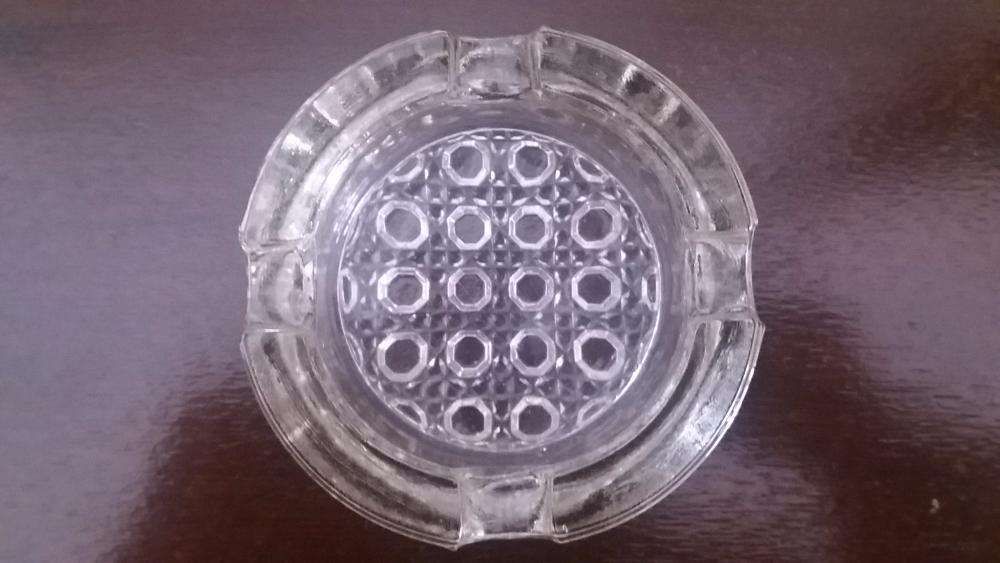 Cinzeiros de cristal