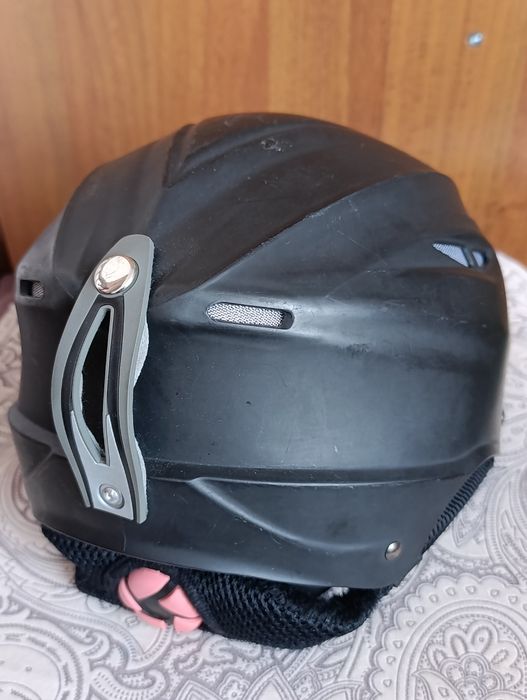 Шолом для сніжного спорту