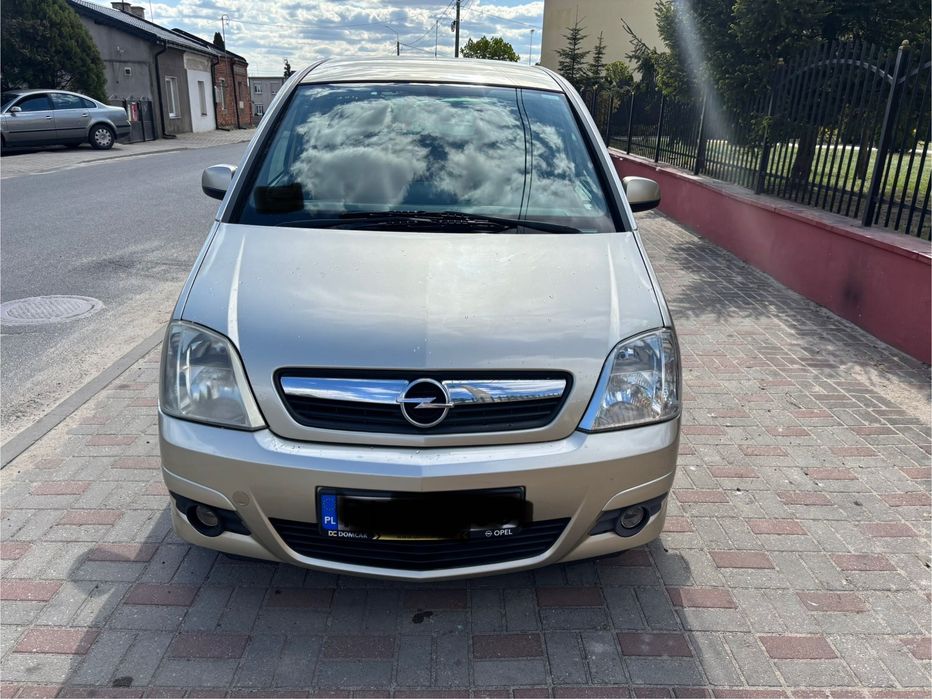 Opel Meriva 1.7. Isuzu