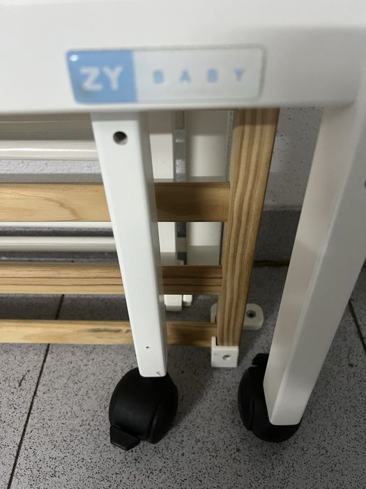 Cama de grades da Zippy 120x60 e colchão