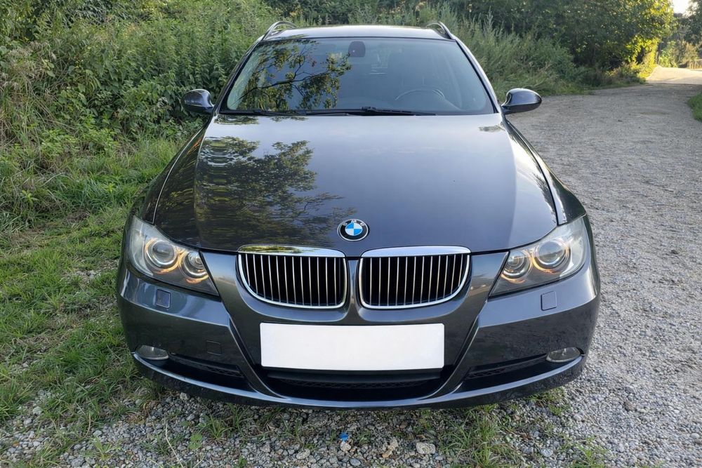 BMW E91 325i X-DRIVE