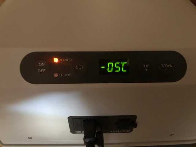 Автомобильный (переносной) холодильник Mobicool FR40 AC/DC