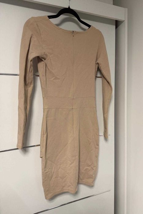 Beżowa sukienka "Cinamoon"