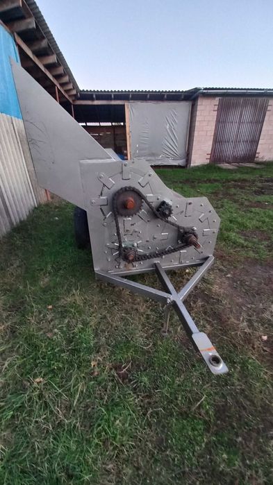 Продам гарбузовий комбайн 2 метра власного виготовлення.