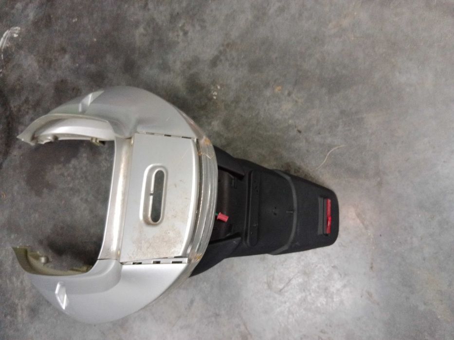 kymco xciting 500 lampa tył boczki zadupek błotnik owiewki tylne