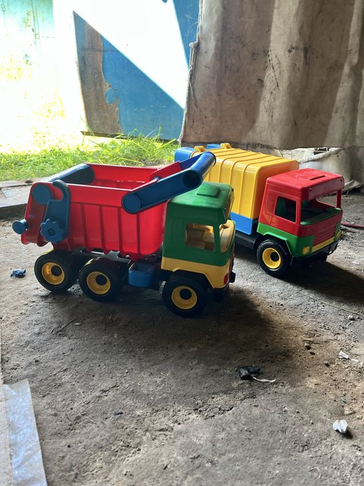Детские игрушки машинки