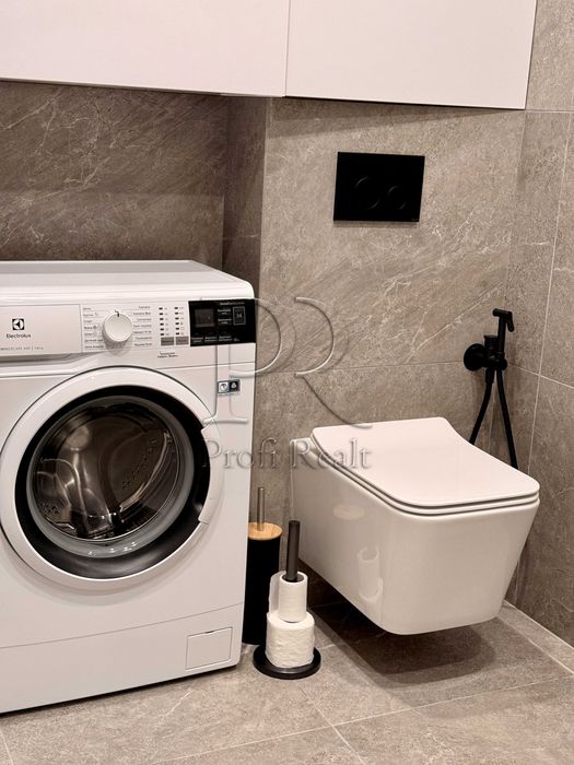 Оренда 1 к. кв., 52 м2. ЖК City Hub, метро Вокзальна 5 хвилин пішки