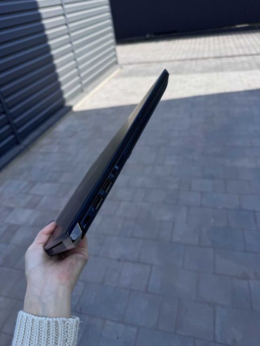 Ноутбук Dynabook i7-10510U / 16GB / 256GB / 15.6 FHD / LTE — 50шт
