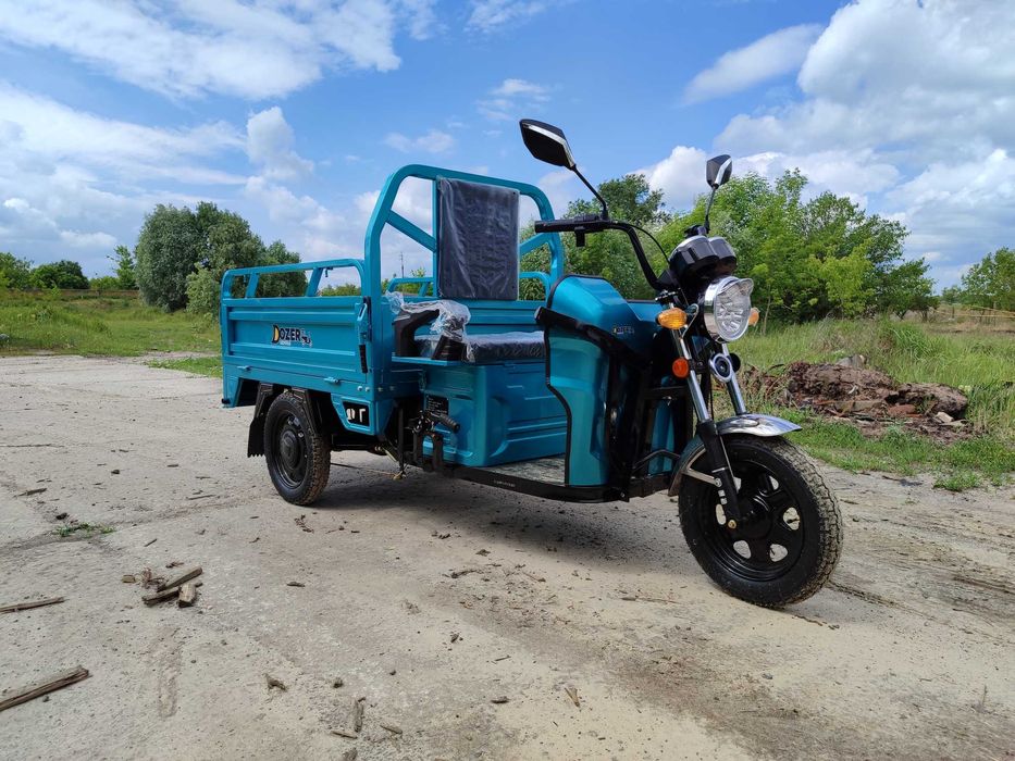 Электрический трицикл Дозер 800 Ватт запас хода 50 км