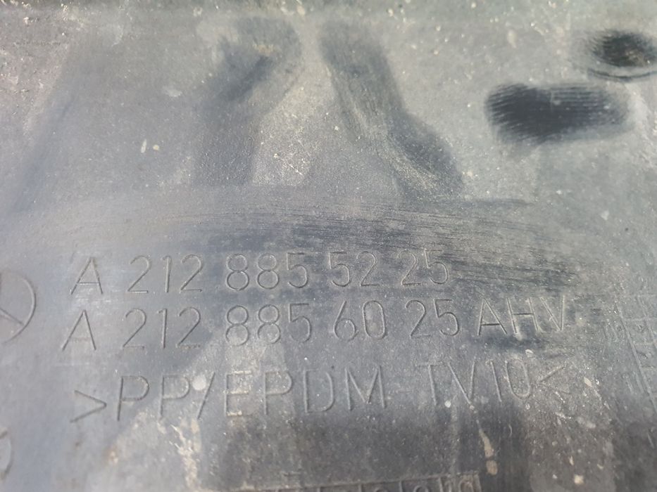 Спойлер нижня частина amg бампера w212 e212 e-class губа бампера зад