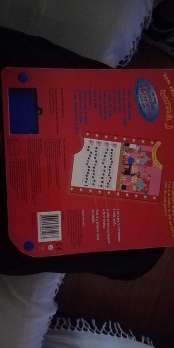 Livro de actividades. Tocar piano (turma J)