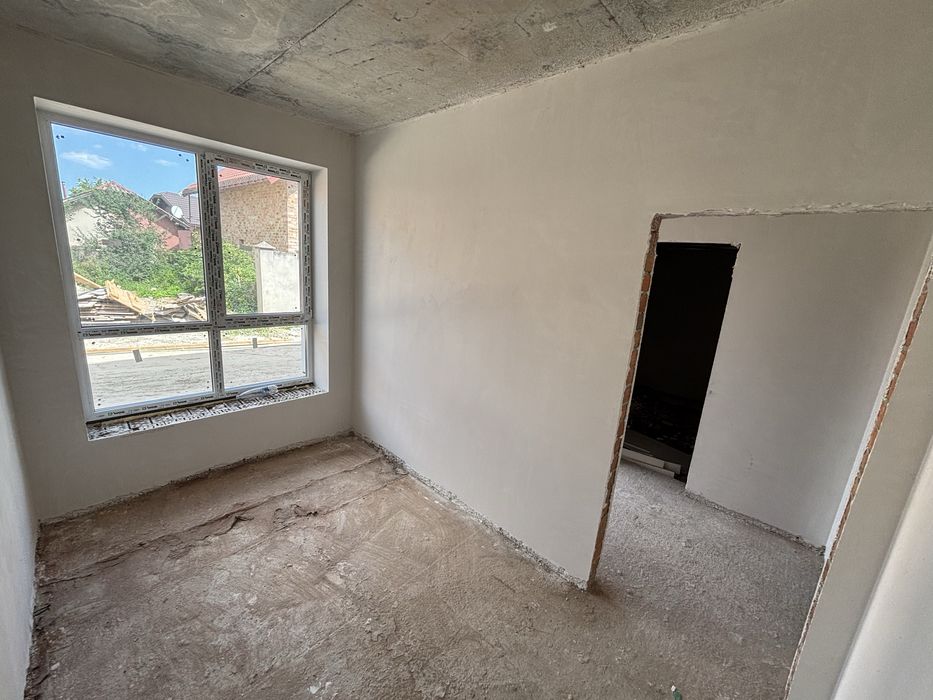 Продається таунхаус 135м².Ділянка 2сот. Угорники. Сирець. Комунікації