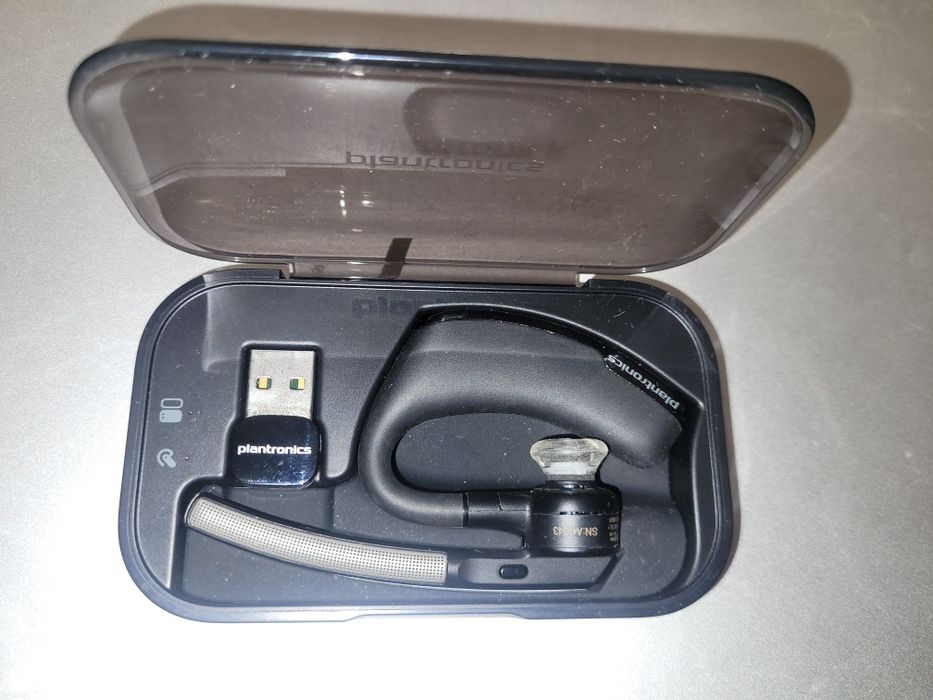 Гарнитура Plantronics Voyager Legend