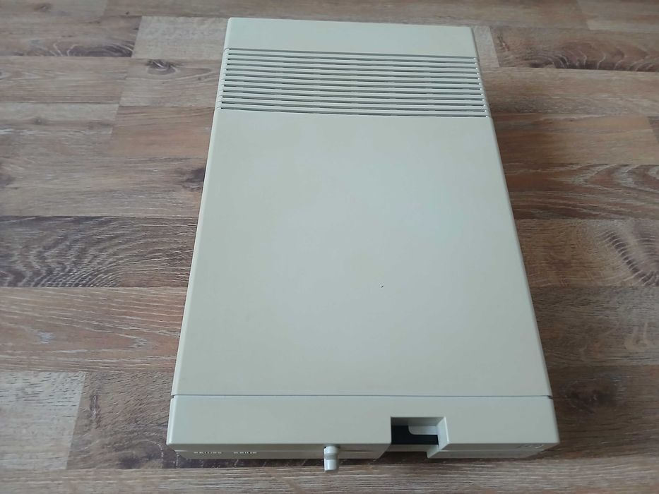 Commodore 1571 disk drive sprawna