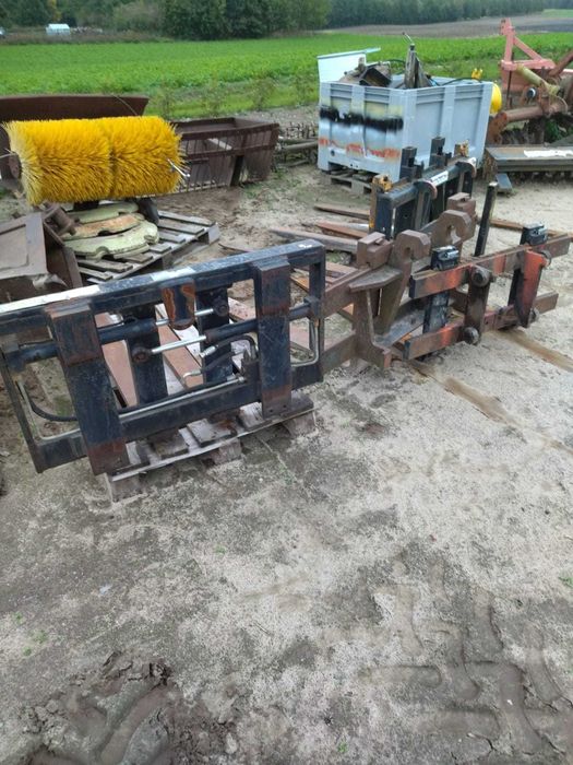 Widły do palet, paleciak, karetka