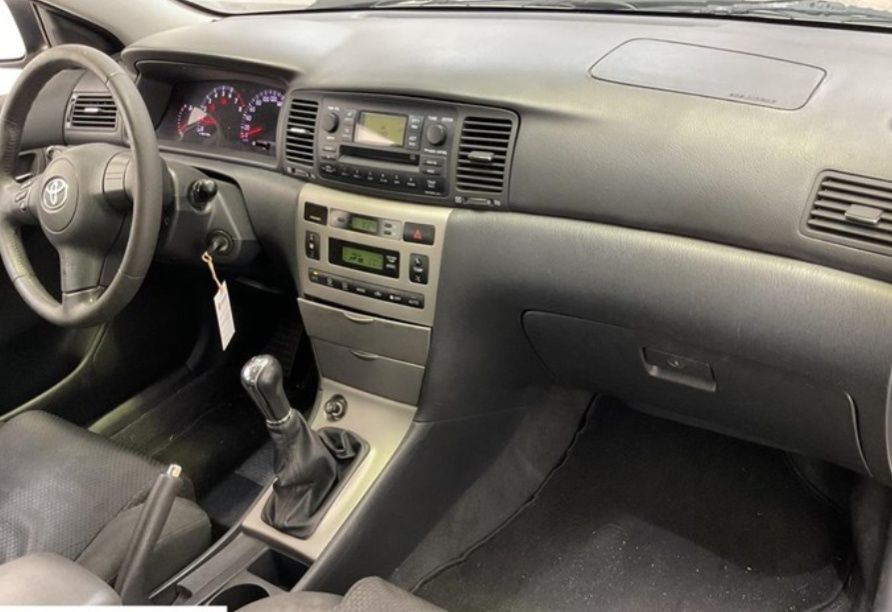 Reservado Toyota Corolla 1.4 Vvt-i ano 2005  apenas 150 mil kms