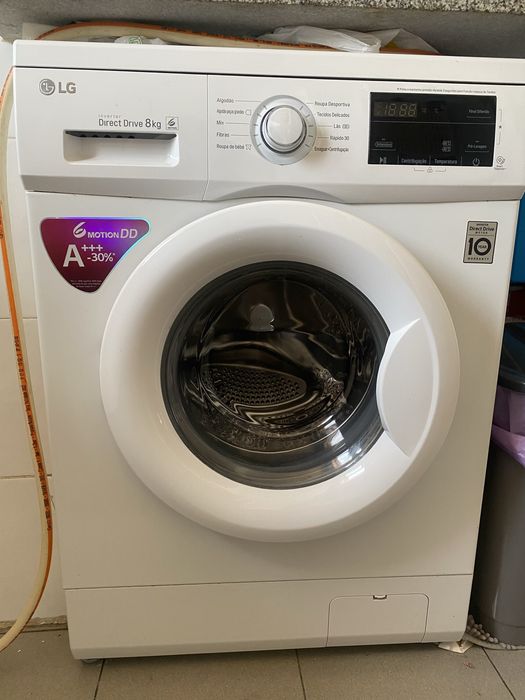 Máquina de lavar roupas LG 8kg