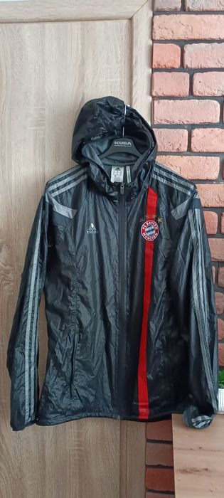 Lekka kurtka męska przeciwdeszczowa wiatrówka adidas r. M klubu Bayern