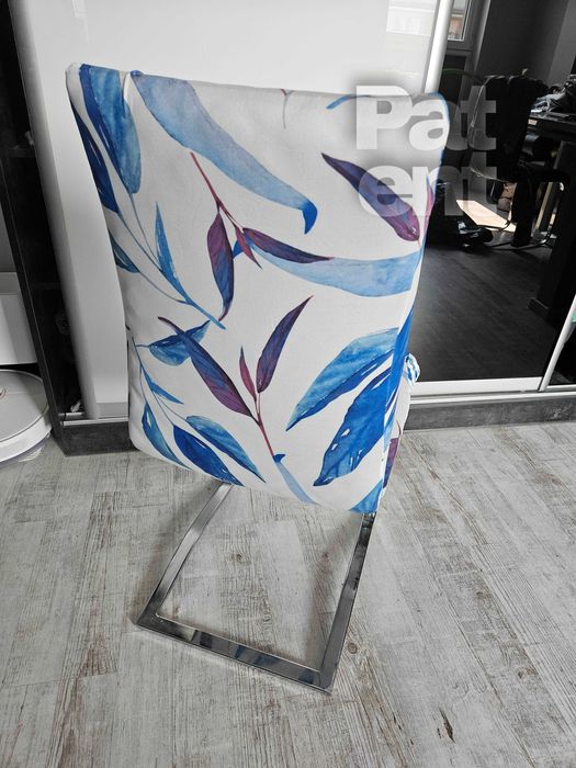 Pokrowce na krzesła elastyczne 4 sztuki wzorzyste biało niebieskie