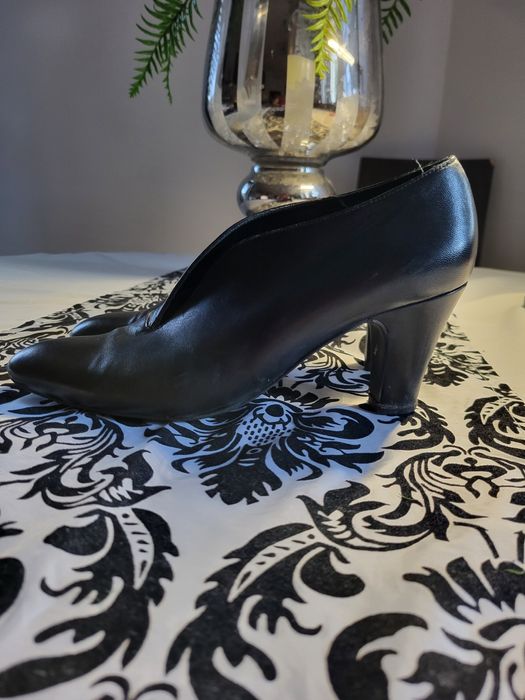 Piękne półbuty rozm.39