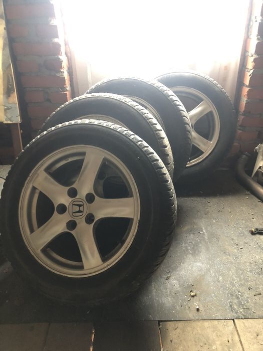 Титани  Honda acord civic  r16 5x114