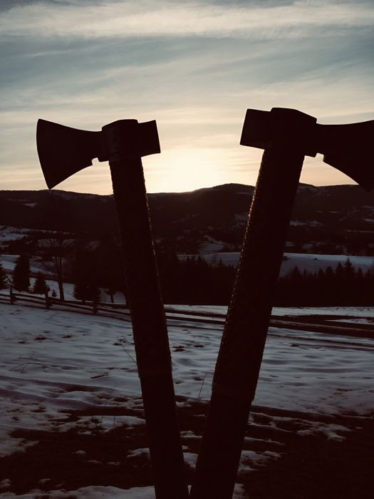 Гуцульська бартка топірець