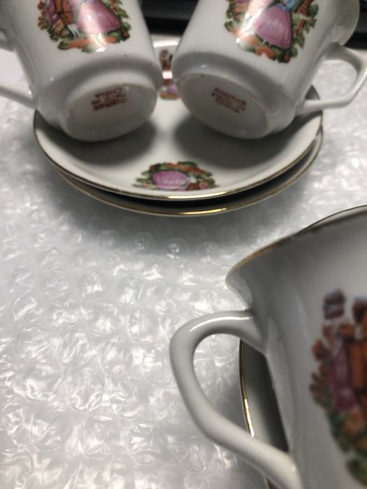 Vendo 6 chavenas antigas casal romantico