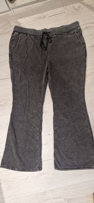 Nowe spodnie dresowe plus size