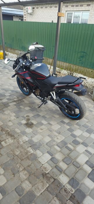 Продам мот HONDA CBR300R