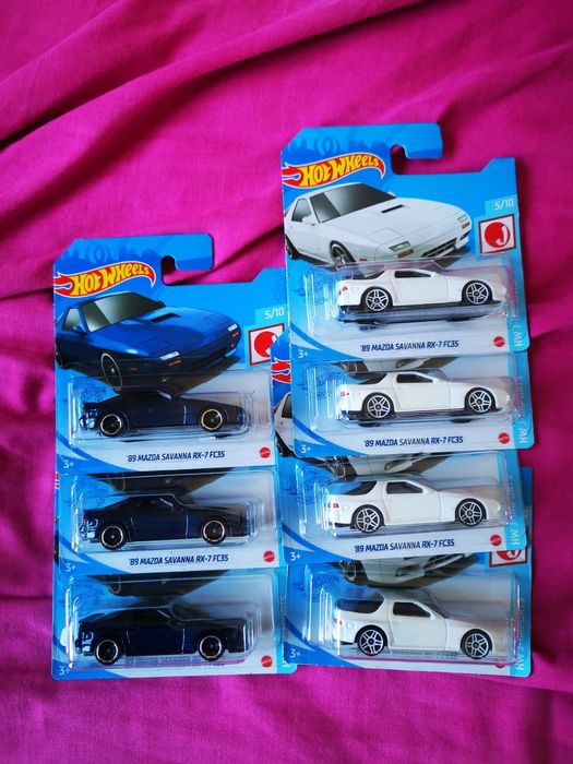 Mazda Hot wheels novo com portes incluídos