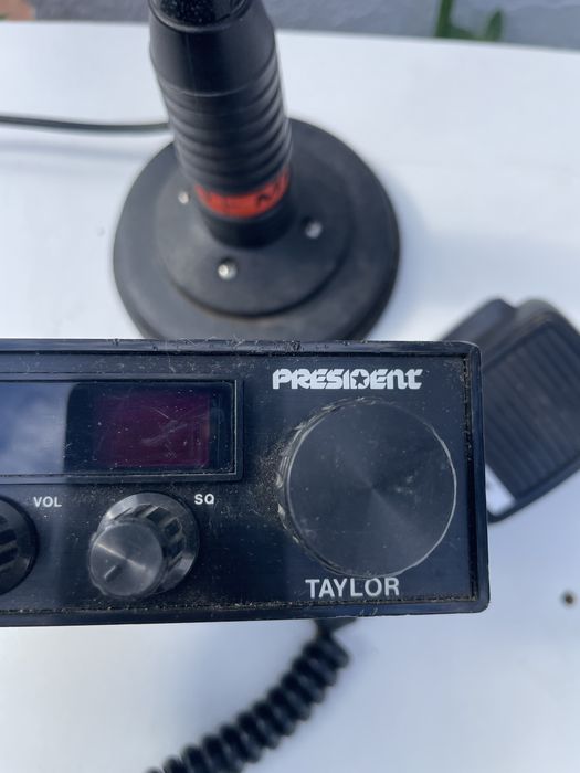 CB marca President, modelo Taylor F