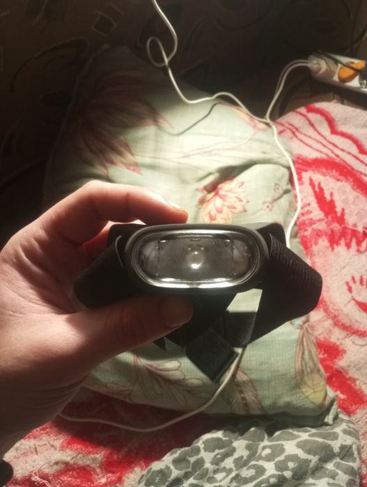 Налобный противоударный фонарь