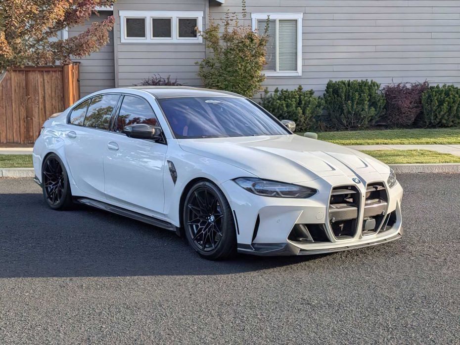 BMW M3      2021