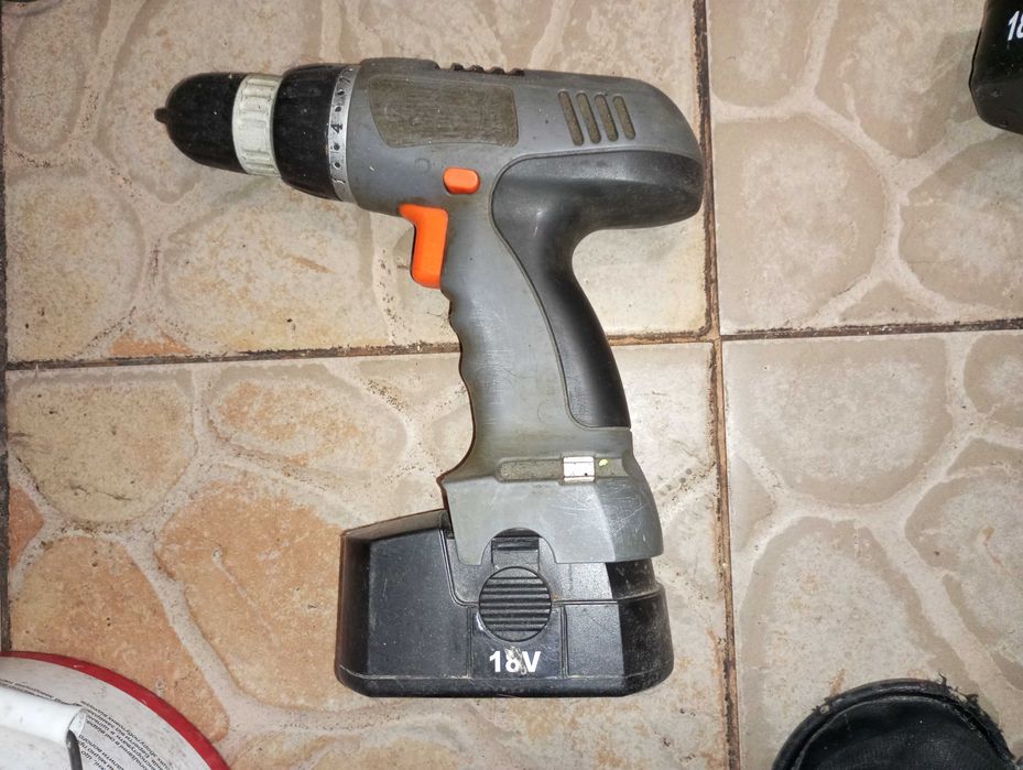 Аккумуляторный дрель - шуруповерт Einhell