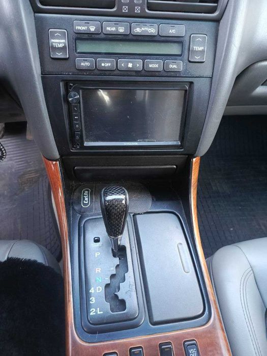 Lexus gs 300 2000 год, газ бензин