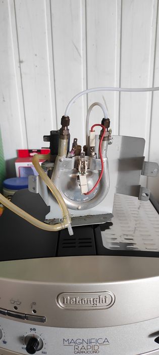 Пароблок Delonghi esam3300