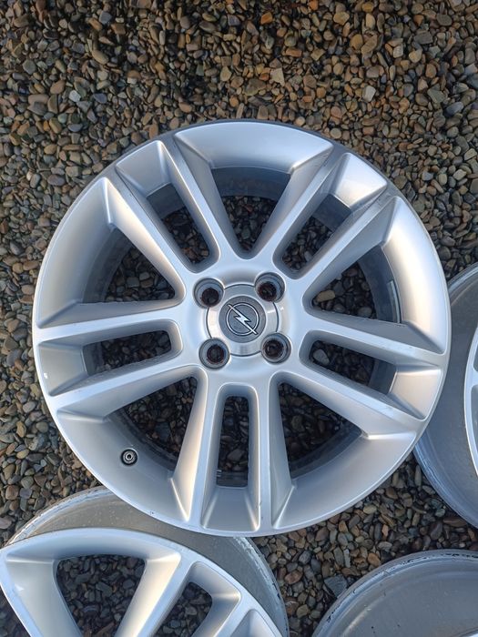 Диски 4*100 R17 Opel