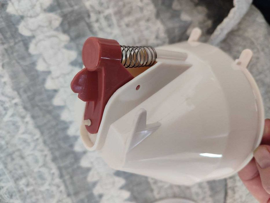 Кофеварка капельная Scarlett SC-1030 новая, приемная чаша с трещиной