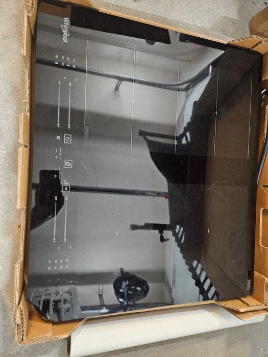Płyta indukcja Whirlpool 6 Sense pęknięta DZIAŁA
