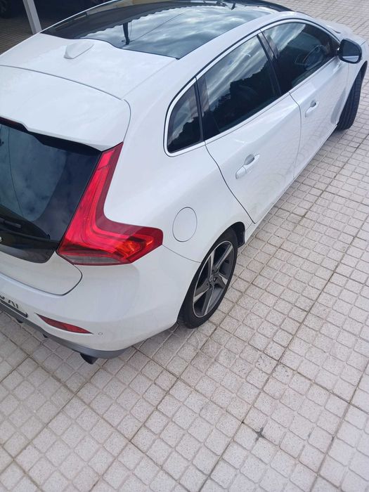 Volvo V40 1.6 Rdesign