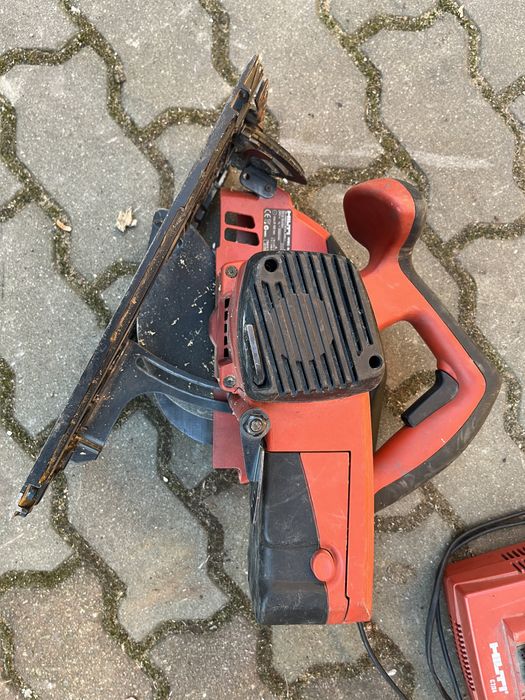 Piła zagłębiarka HILTI WSC 55-A24  bateria + ładowarka