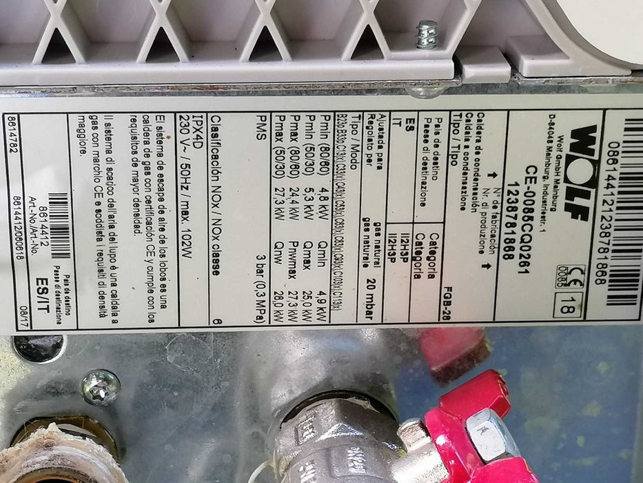 Caldeira a gás Wolf e deposito REFLEX