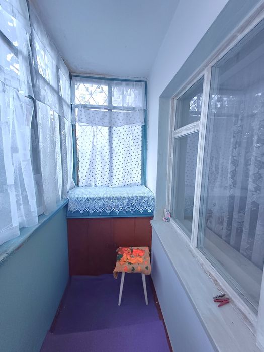 Продам 1 комнатную " Чешку" на 2/9 Космонавтов / 30-я школа