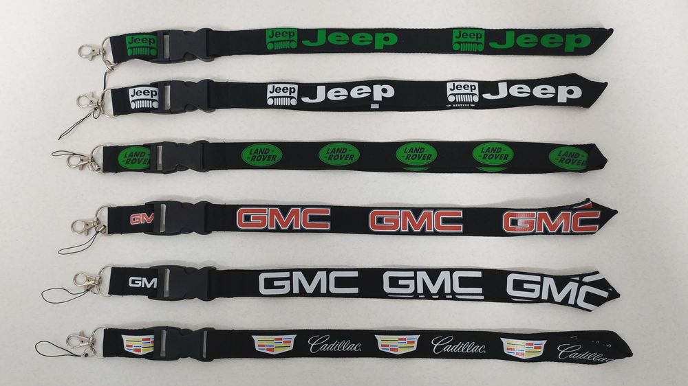 Шнурок на шею для ключей с карабином и логотипом разных моделей авто