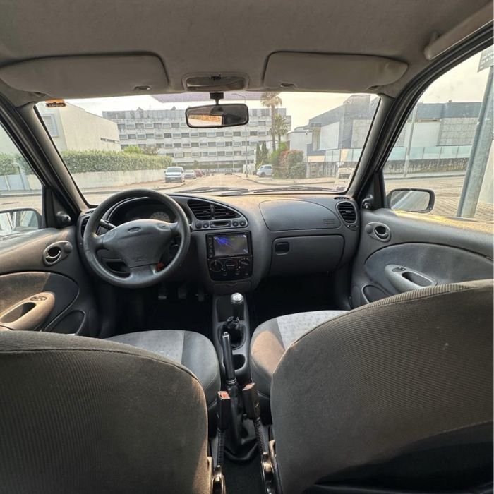 Vendo ford fiesta 1.2 5 pronto a circular