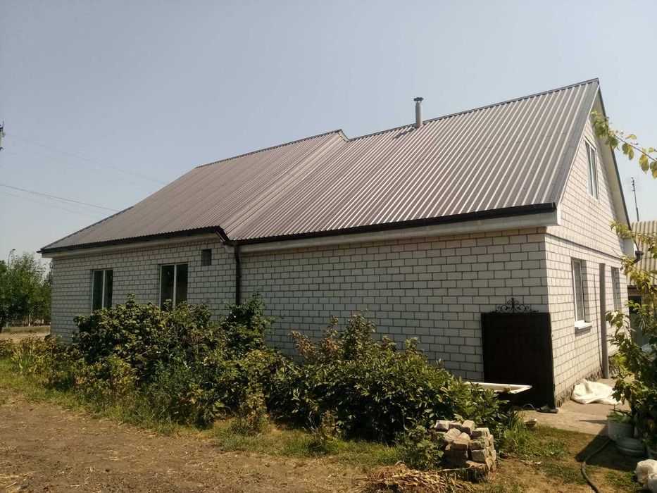 Профнастил, металопрофіль для криши, даху. заборів, ангарів