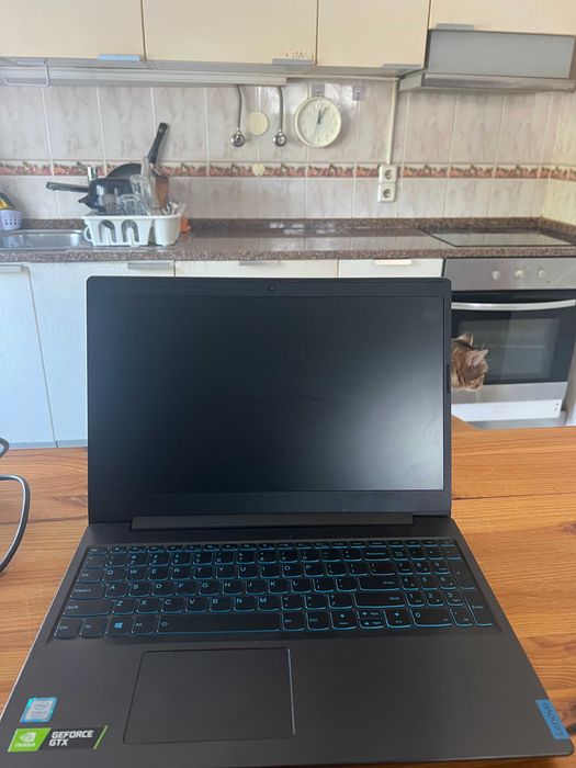 Portátil Gaming Lenovo – i5 9ª Geração / GTX 1050 / 8GB RAM – Avariado / Para Reparação