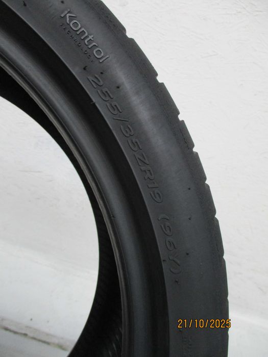 2x 255/35R19 Hankook Ventus S1 Evo3 SUV 4mm 22r.